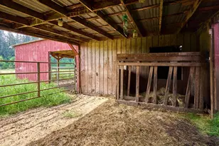 5724 S Anderson Rd, Aurora, OR 97002 - Photo 34