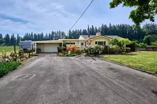 5724 S Anderson Rd, Aurora, OR 97002 - Photo 2