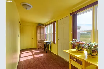 5724 S Anderson Rd, Aurora, OR 97002 - Photo 22