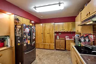 5724 S Anderson Rd, Aurora, OR 97002 - Photo 6