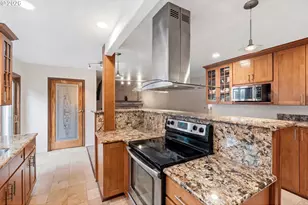 5454 SE Clearbrook St, Hillsboro, OR 97123 - Photo 8