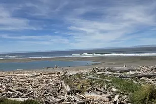 29026 Vizcaino Ct, Gold Beach, OR 97444 - Photo 2