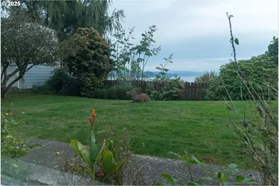 1332 Bayview St, North Bend, OR 97459 - Photo 46