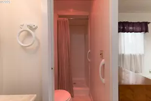 1332 Bayview St, North Bend, OR 97459 - Photo 26