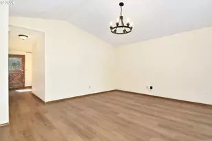9703 SW 51st Ave, Portland, OR 97219 - Photo 10