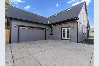 550 SE 8th Ave, Hillsboro, OR 97123 - Photo 2