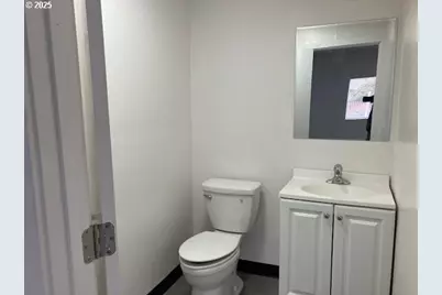 704 E Main St, Molalla, OR 97038 - Photo 12