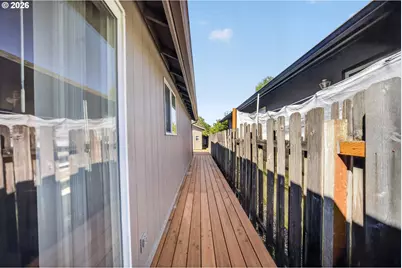 3370 Marion St SE, Albany, OR 97322 - Photo 20