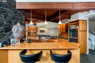 4300 Briar Knob Loop NE, Scotts Mills, OR 97375 - Photo 14