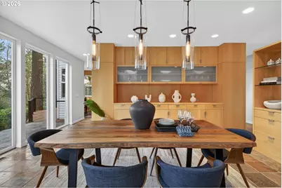 7616 NW Thompson Rd, Portland, OR 97229 - Photo 8