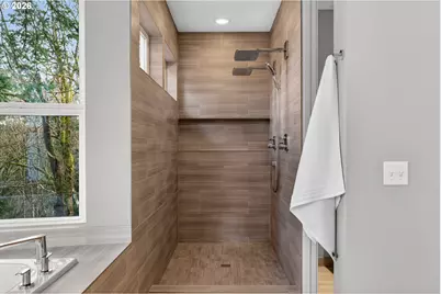 7616 NW Thompson Rd, Portland, OR 97229 - Photo 22