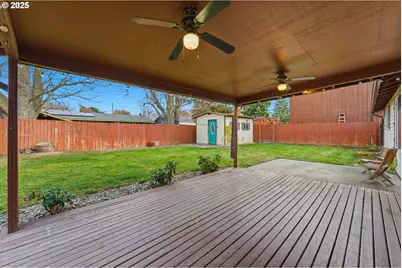 303 Dehaven St, Milton-Freewater, OR 97862 - Photo 12