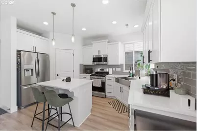 8525 N 1st St, Ridgefield, WA 98642 - Photo 4
