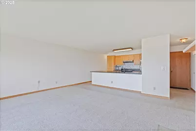 2335 NW Inlet Ave #7, Lincoln City, OR 97367 - Photo 8