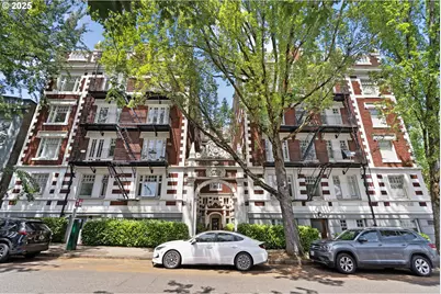 1811 NW Couch St #210, Portland, OR 97209 - Photo 1