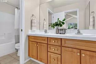 20452 Hoodview Ave, West Linn, OR 97068 - Photo 16