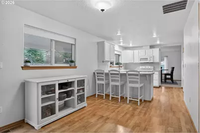 126 Westminster Dr, Kelso, WA 98626 - Photo 16