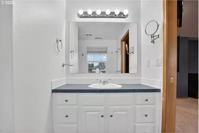 126 Westminster Dr, Kelso, WA 98626 - Photo 24