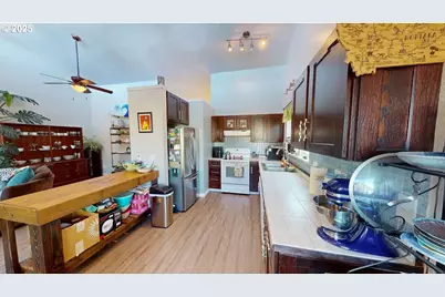 94239 Terrace Garden Way, Gold Beach, OR 97444 - Photo 8