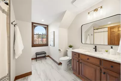 19865 Bellevue Way, West Linn, OR 97068 - Photo 26