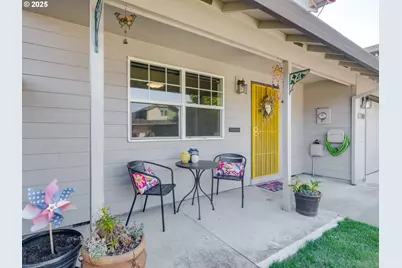 1700 SW Alexandria St, McMinnville, OR 97128 - Photo 4
