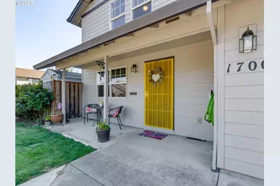 1700 SW Alexandria St, McMinnville, OR 97128 - Photo 2