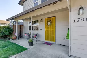 1700 SW Alexandria St, McMinnville, OR 97128 - Photo 2