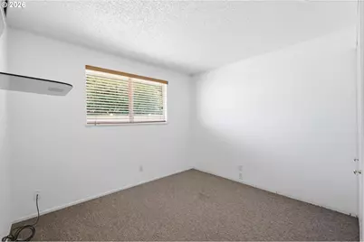 395 Park Ln, Harrisburg, OR 97446 - Photo 22