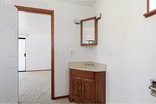 395 Park Ln, Harrisburg, OR 97446 - Photo 26