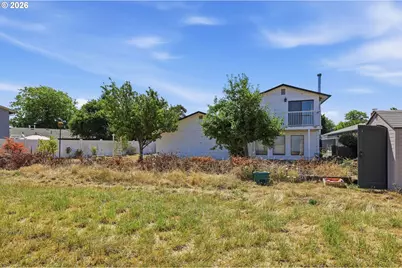 395 Park Ln, Harrisburg, OR 97446 - Photo 44