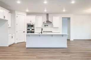 5972 Sorrento St, Salem, OR 97301 - Photo 6