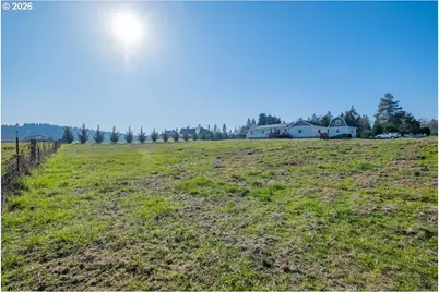 2020 SW Fairview Ave, Dallas, OR 97338 - Photo 36