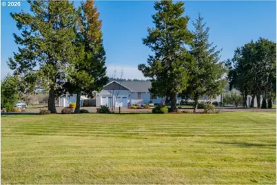 2020 SW Fairview Ave, Dallas, OR 97338 - Photo 38