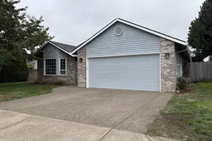 266 SE 10th Ave, Canby, OR 97013 - Photo 4