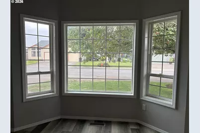 266 SE 10th Ave, Canby, OR 97013 - Photo 12