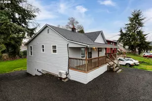 415 N 9th St, Saint Helens, OR 97051 - Photo 2