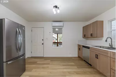 415 N 9th St, Saint Helens, OR 97051 - Photo 6