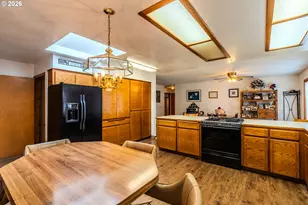 16005 SE Taggart St, Portland, OR 97236 - Photo 12