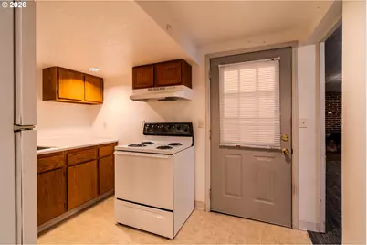 16005 SE Taggart St, Portland, OR 97236 - Photo 34