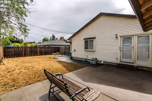 16005 SE Taggart St, Portland, OR 97236 - Photo 40