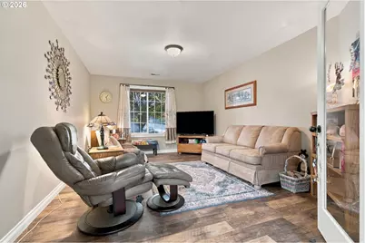 2105 N M Ct, Washougal, WA 98671 - Photo 8