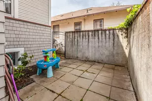 1230 SE 32nd Pl, Portland, OR 97214 - Photo 34