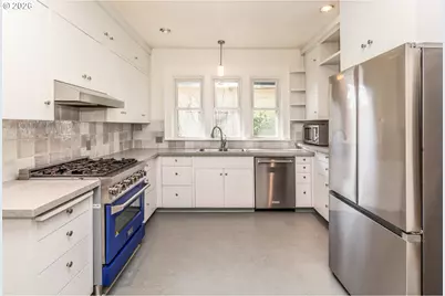 1230 SE 32nd Pl, Portland, OR 97214 - Photo 4