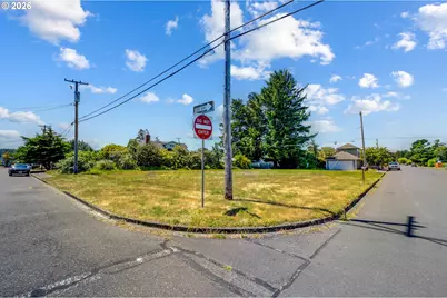Maple St #7400, Florence, OR 97439 - Photo 8