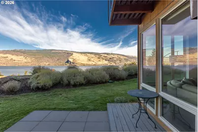 27 Mosier Creek Pl, Mosier, OR 97040 - Photo 2
