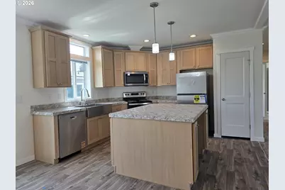 8204 SE Poppy St, Milwaukie, OR 97267 - Photo 8