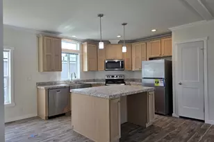 8204 SE Poppy St, Milwaukie, OR 97267 - Photo 6