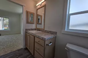 8204 SE Poppy St, Milwaukie, OR 97267 - Photo 14