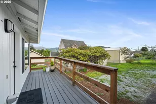 1109 Acacia Ave, Garibaldi, OR 97118 - Photo 20