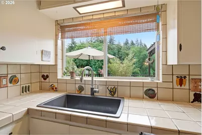 21138 S South End Rd, Oregon City, OR 97045 - Photo 16